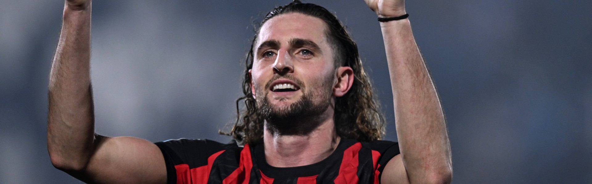 英超NBA-低价高薪大核心！拉比奥特700万加盟920万年薪 13轮造7球米兰不败