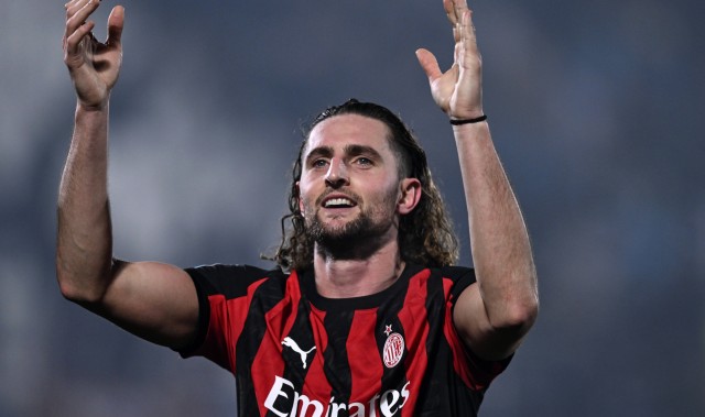 英超NBA-低价高薪大核心！拉比奥特700万加盟920万年薪 13轮造7球米兰不败