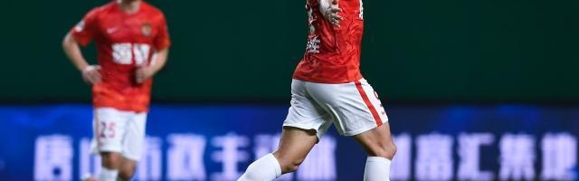 新球体育比分网-另类戴帽艾克森成德比新主角 离李金羽纪录仅2球