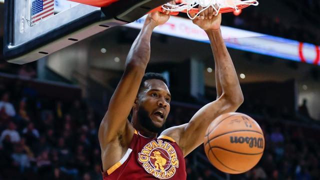 1649434727938085878.jpg evan-mobley-i-1647323289.jpg